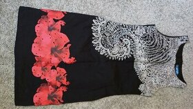Krásné šaty Desigual, XS/34