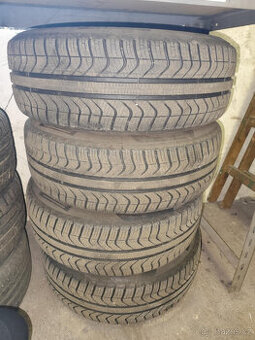 4x celoroční pneu + 17" ALU kola (pro Hyundai) - 1