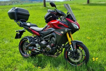 Yamaha TRACER 9 / 900 – laďák, TOP stav