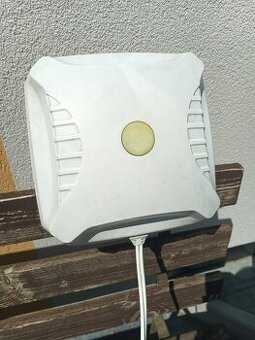 Všesměrová LTE anténa Poynting XPOL-2-5G