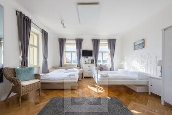 Pronájem bytu 1+kk, 47 m2 - Praha - Malá Strana