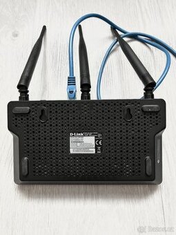 Router D-Link DIR 809 - 1