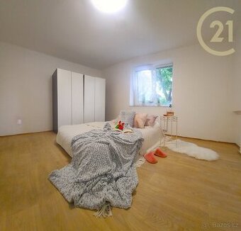 Prodej bytu 1+1 o CP 30 m² + 17m2 zahrada