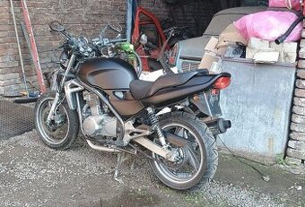 Kawasaki ER5 - 1