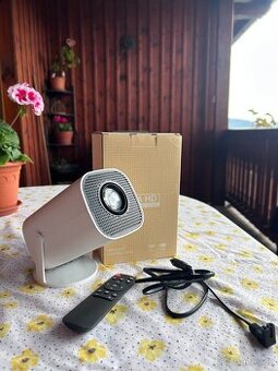 Malý projektor 4k