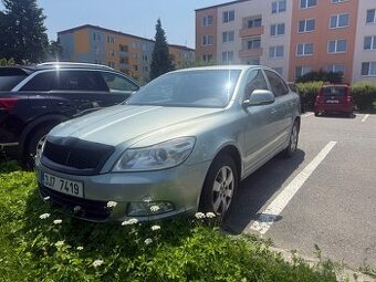 Škoda Octavia 2 facelift 1.2 TSI (Na opravu nebo ND)