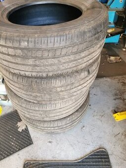 LETNÍ PIRELLI 235/65 R17