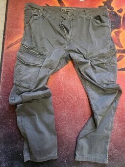 Thor STEINAR kalhoty cargo vel . XL /32 stav 8/10 , stav n