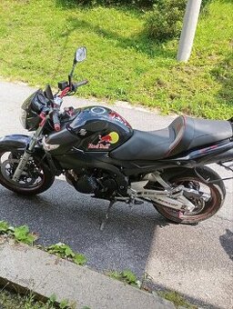 Prodam suzuki gsr 600.rv 2008 - 1