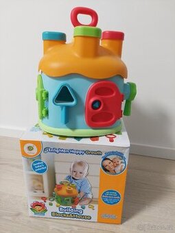 Krásný velký domeček - vkládačka tvary + klíče pro nejmenší