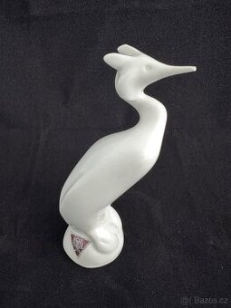 Porcelánová soška - Royal Dux pták potápka Roháč