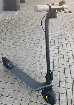 Ninebot KickScooter E2 elektrická koloběžka