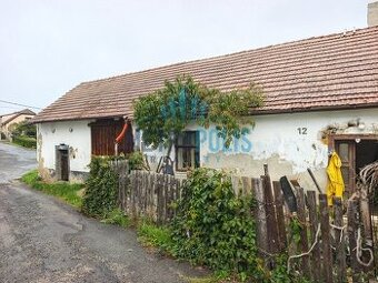 Prodej chalupy v obci Podmoky – klid, prostor a venkovská po