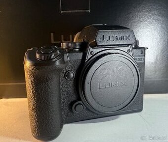 Panasonic S5iix