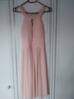 Luxusní slavnostní šaty