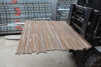 Prodej spínacích tyčí a matek k bednění