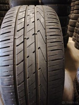 235/50/19 letni Hankook