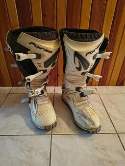 MX boty Forma