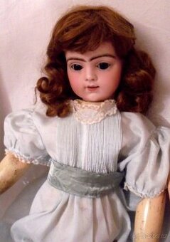 Krásná stará panenka BRU. Jne.R – cca 1895 – Sušenka – Origi