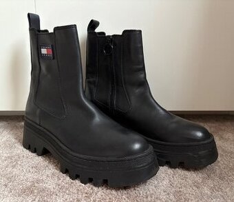Kotnikove Chelsea Boots zn.Tommy Hilfiger - vel.39