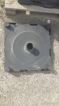 plastové čtvercové výlisky - podložky 500x500x76mm