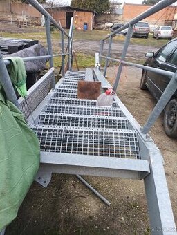 Ocelové schodiště