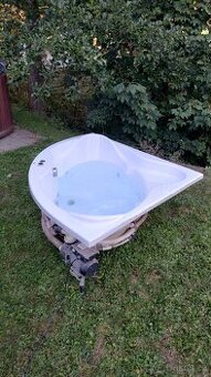 Prodám , rohová vana