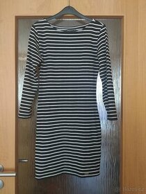 Pruhované šaty s dlouhým rukávem