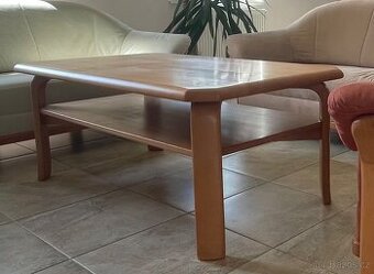 Prodám konferenční stolek