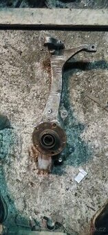 Leva predni tehlice audi a6 4b c5 hlinikova