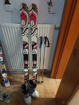 Junior detske lyze 136 cm + lyzaky 23 cm + hulky zdarma