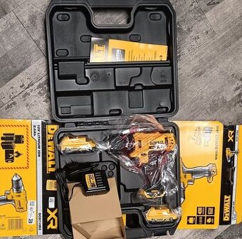 DeWalt DCD710D2