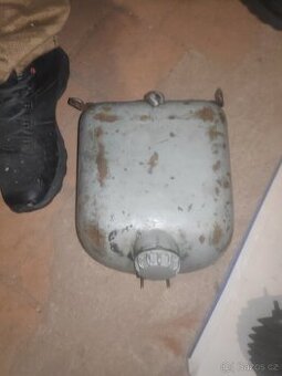 Jawa 550, 555, pařez, nádrž - 1