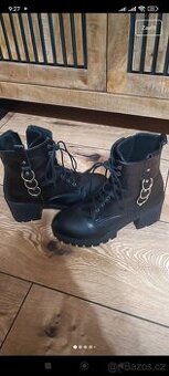 Boty kotníčkové dámské 40