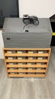 Rack na mláďata + inkubátor