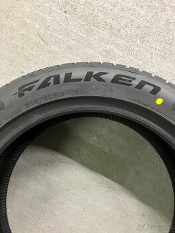 Zimní pneu Falken Eurowinter HS 02 PRO 235/50R19 103V XL