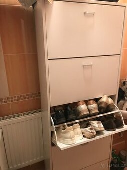 Botník na 30 párů bot bilá