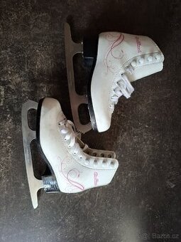 Brusle dívčí-Crowned, vel. EU 31