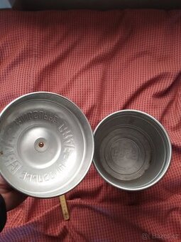 Sběratelské dózy, plechovky, velké Zora,Grafs