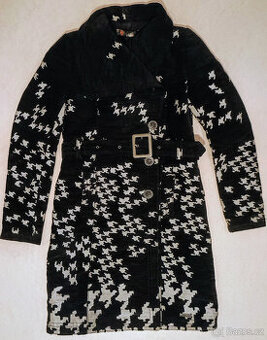 ELEGANTNÍ KABÁT DESIGUAL 34 XS