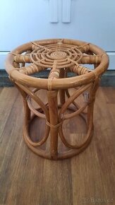 Ratanová židlička