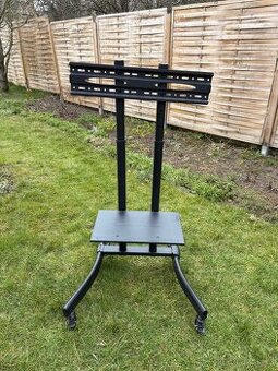 Mobilní stojan na TV