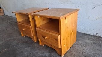 2x noční stolek z masivu