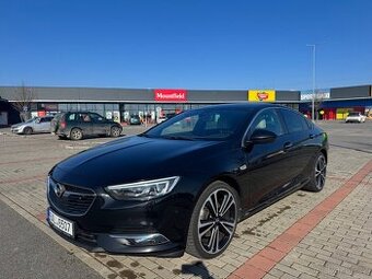 Opel insignia 2.0 cdti