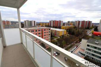 Prostorný byt 4+1 s lodžií a krásným výhledem – Brno, ul. Ve