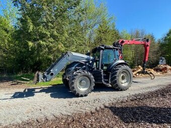 Lesní traktor VALTRA T174