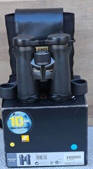 Dalekohled Nikon 8x32 EDG
