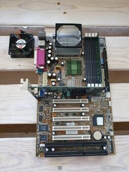 Deska FIC FA13 rok 1999 (socket 370) + GPU + 32MB SDRAM. - 1