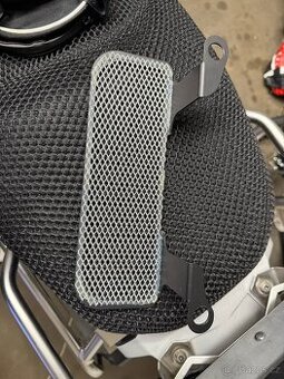 Bmw gs vzduch