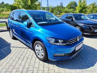 TOP NABÍDKA: skoro nový VW TOURAN